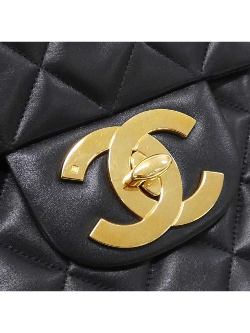 Chanel Vintage Shoulder Bag - Picture 5 of 8